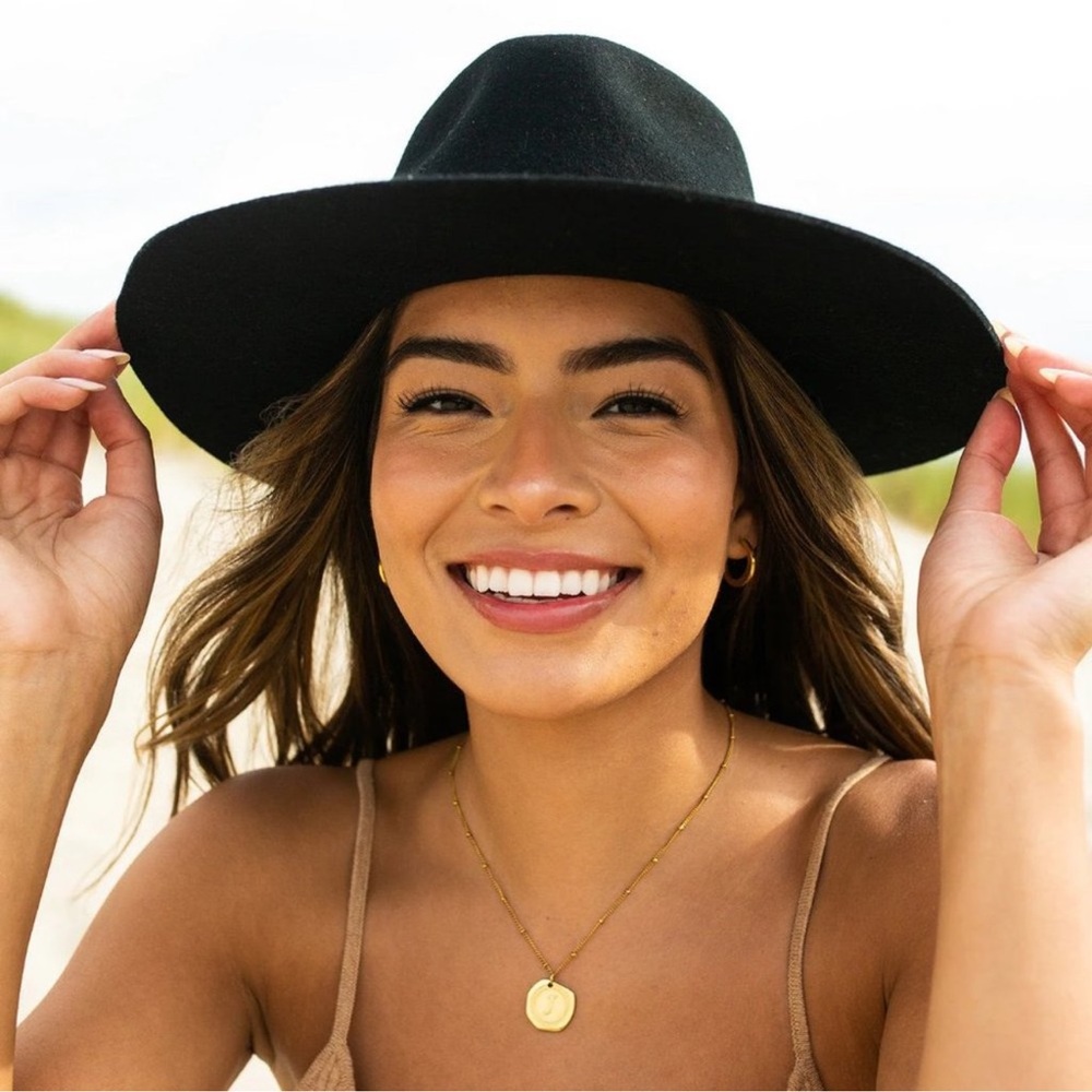 Portland Leather Black Wide-Brimmed Hat